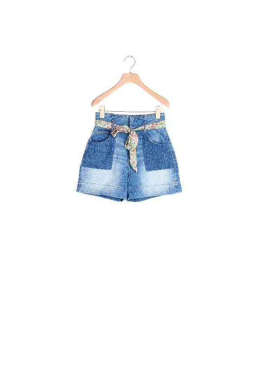 Short en jean délavé